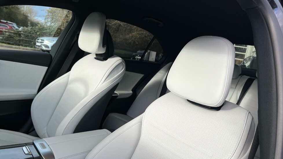 Used Mercedes-Benz C Class 2025 for sale - 77005171: Photo 14