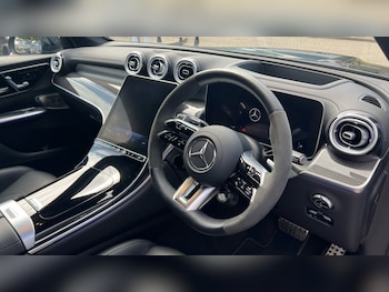 Used Mercedes-Benz GLC 2023 for sale - 75710032: Photo