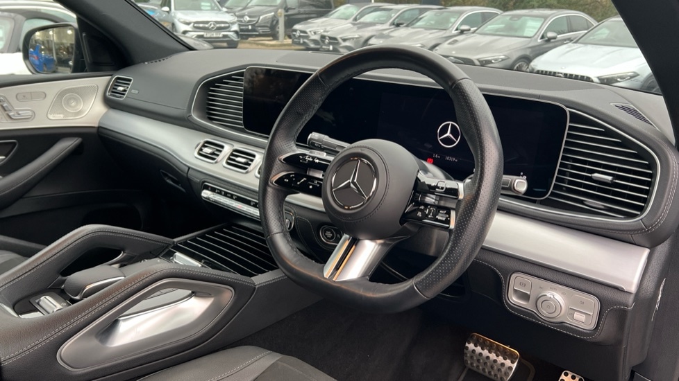 Used Mercedes-Benz GLE 2025 for sale - 76874390: Photo 3