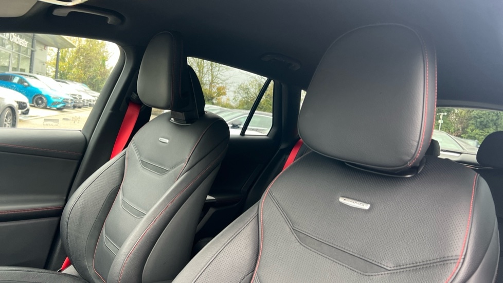 Used Mercedes-Benz GLC 2024 for sale - 76575233: Photo 14