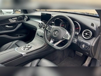 Used Mercedes-Benz GLC 2018 for sale - 75472381: Photo