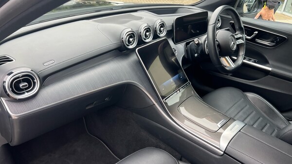 Used Mercedes-Benz C-Class 2022 for sale - 76254869: Photo 11