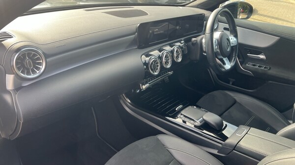 Used Mercedes-Benz A-Class 2021 for sale - 76302385: Photo 11