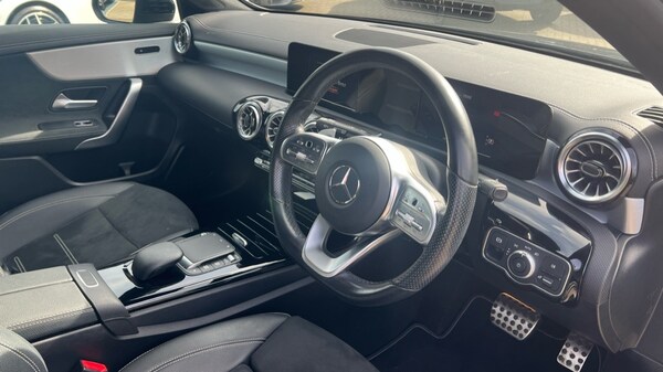 Used Mercedes-Benz A-Class 2021 for sale - 76302385: Photo 3