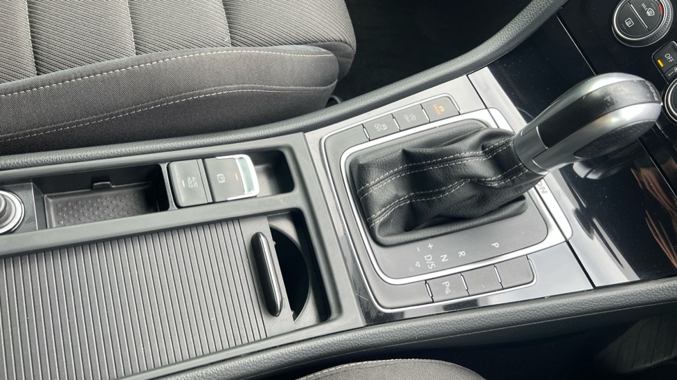 Used Volkswagen Golf 2019 for sale - 76442082: Photo 26