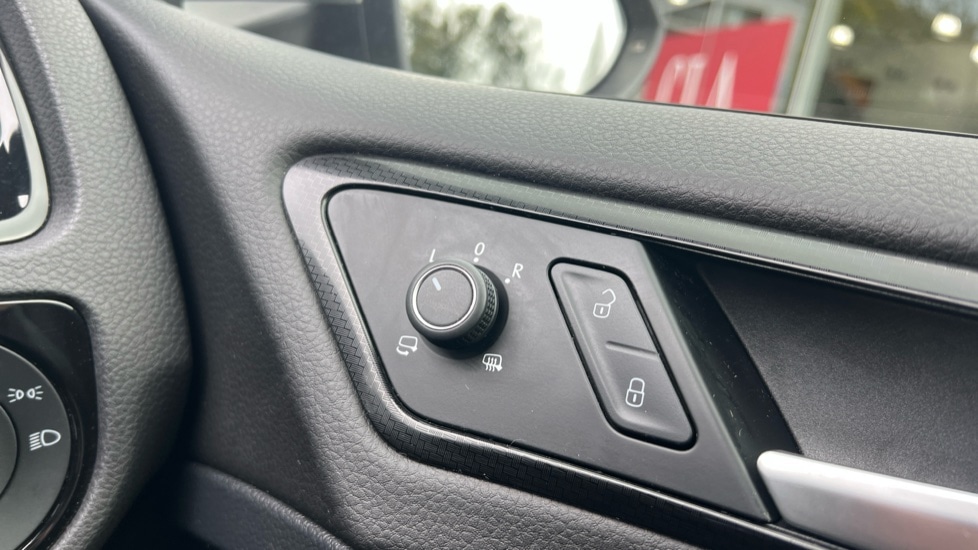 Used Volkswagen Golf 2019 for sale - 76442082: Photo 36