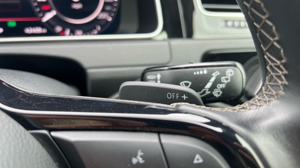 Used Volkswagen Golf 2019 for sale - 76442082: Photo 40