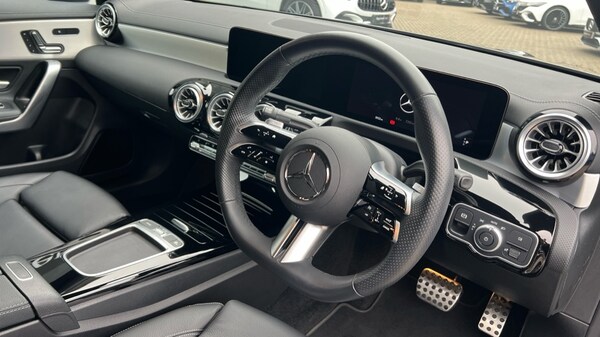 Used Mercedes-Benz CLA 2024 for sale - 76061977: Photo 3