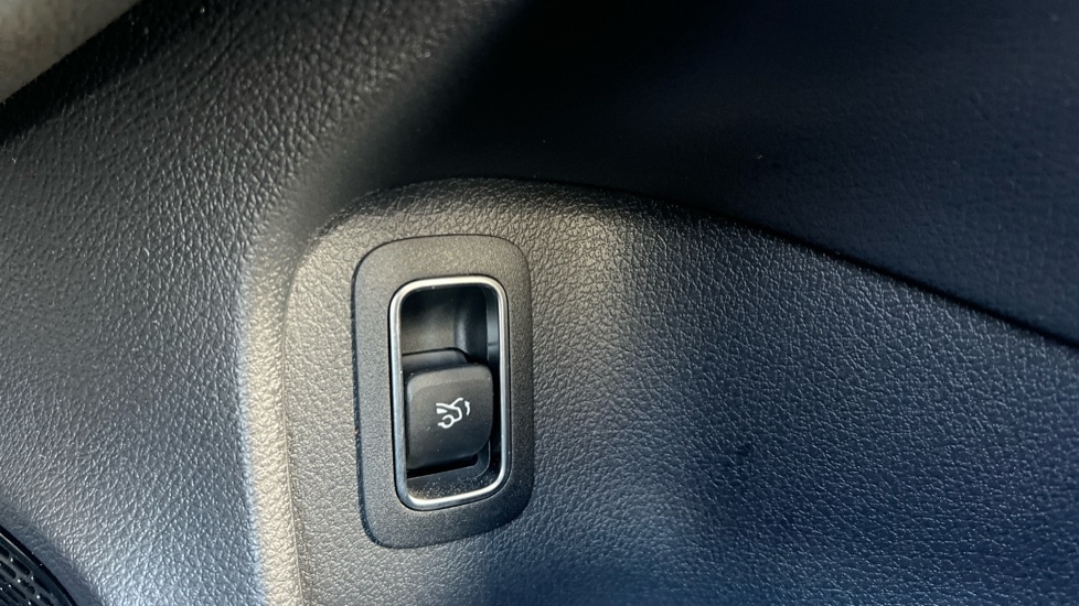 Used Mercedes-Benz A-Class 2024 for sale - 76691417: Photo 35