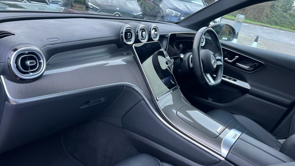 Used Mercedes-Benz GLC 2024 for sale - 76874370: Photo 11