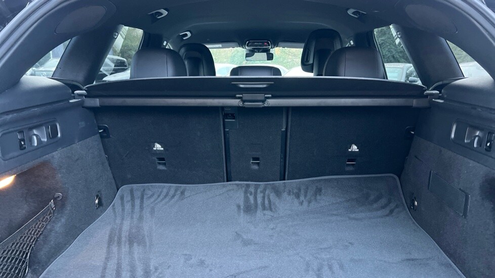 Used Mercedes-Benz GLC 2024 for sale - 76874370: Photo 18