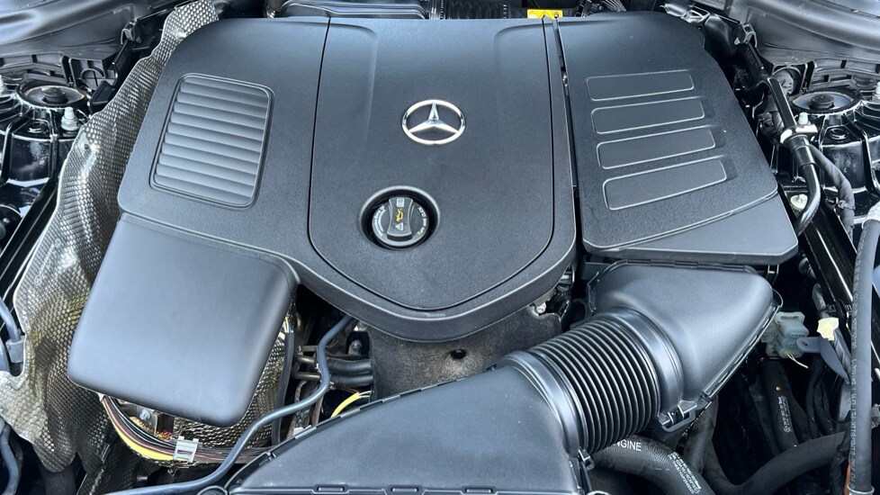 Used Mercedes-Benz GLC 2024 for sale - 76874370: Photo 19