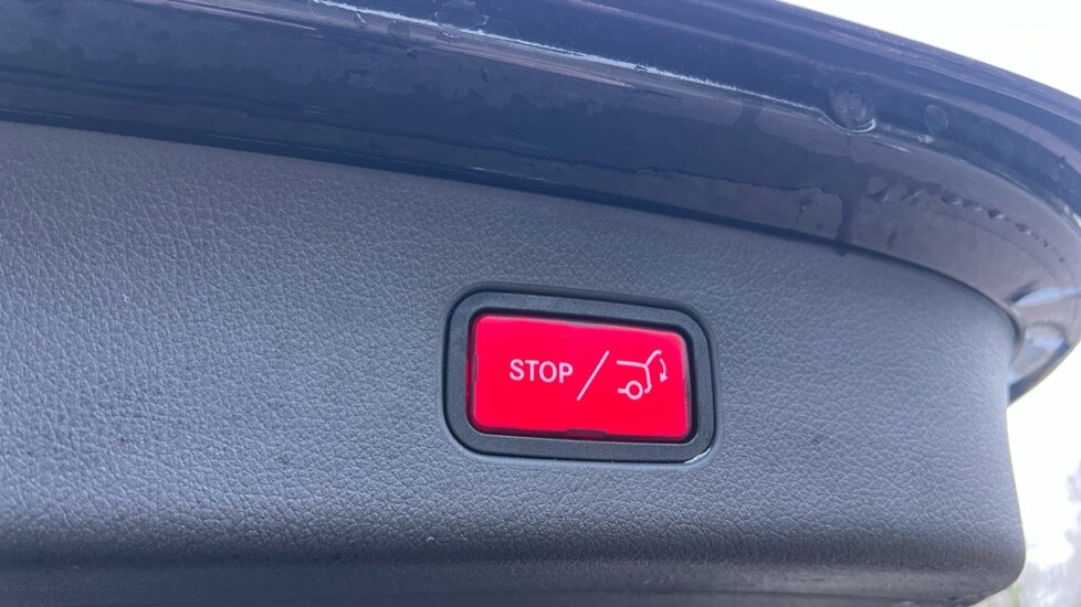 Used Mercedes-Benz GLC 2024 for sale - 76874370: Photo 30