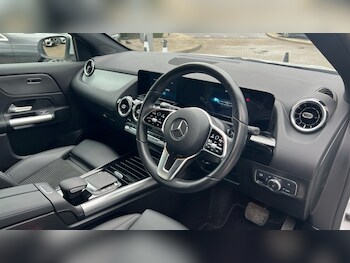Used Mercedes-Benz GLA 2021 for sale - 75722271: Photo