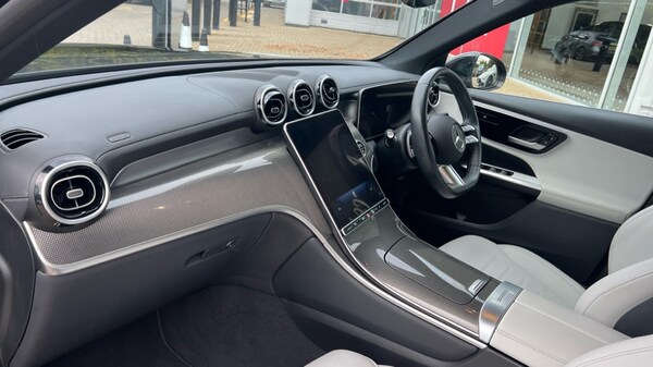 Used Mercedes-Benz GLC 2023 for sale - 76297548: Photo 11
