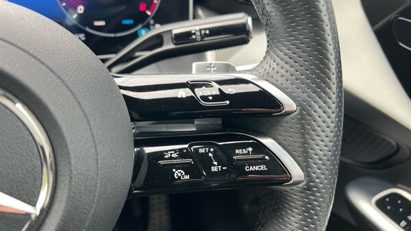 Used Mercedes-Benz GLC 2023 for sale - 76297548: Photo 35