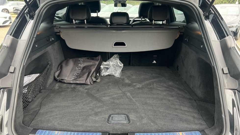 Used Mercedes-Benz EQC 2023 for sale - 76552465: Photo 17