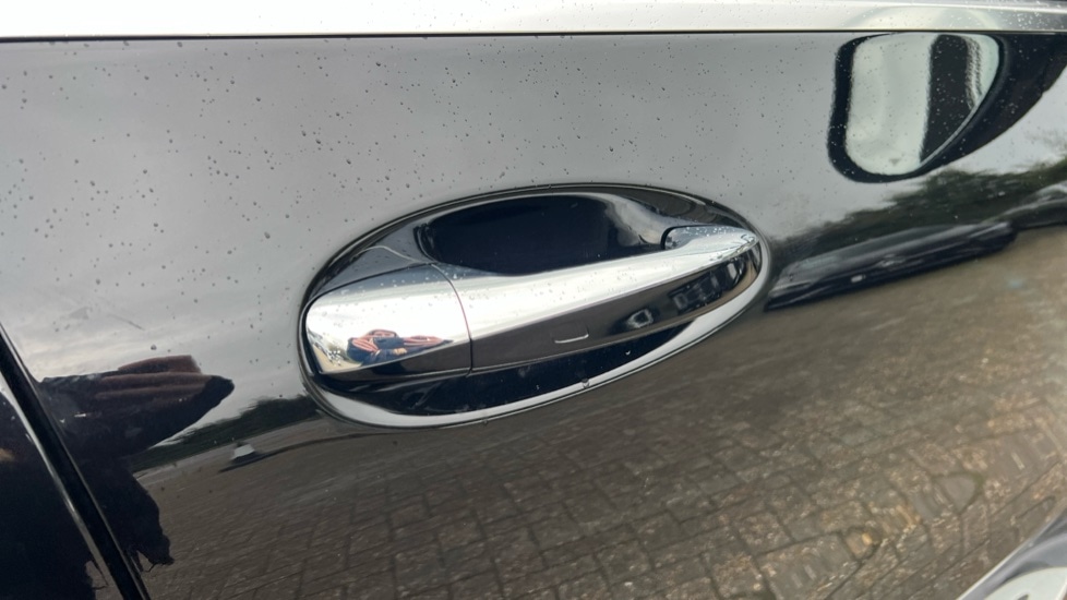 Used Mercedes-Benz EQC 2023 for sale - 76552465: Photo 31