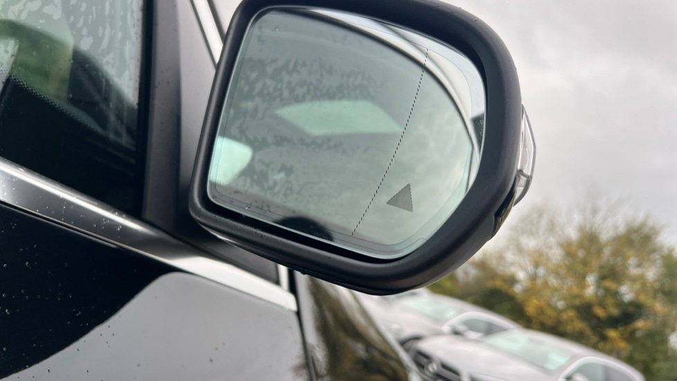 Used Mercedes-Benz EQC 2023 for sale - 76552465: Photo 32