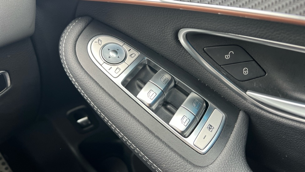 Used Mercedes-Benz EQC 2023 for sale - 76552465: Photo 35