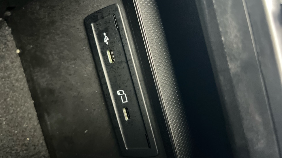 Used Mercedes-Benz EQC 2023 for sale - 76552465: Photo 48