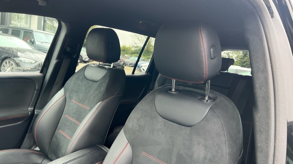 Used Mercedes-Benz GLB 2023 for sale - 77063279: Photo 14