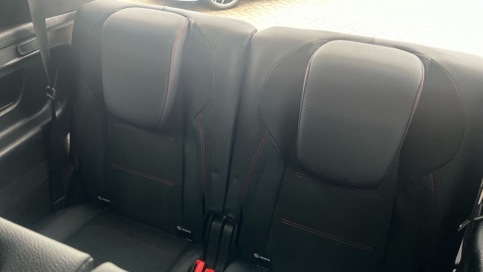 Used Mercedes-Benz GLB 2023 for sale - 77063279: Photo 28