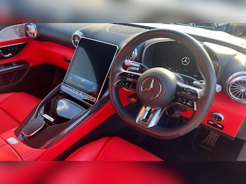 Used Mercedes-Benz SL 2024 for sale - 76312079: Photo