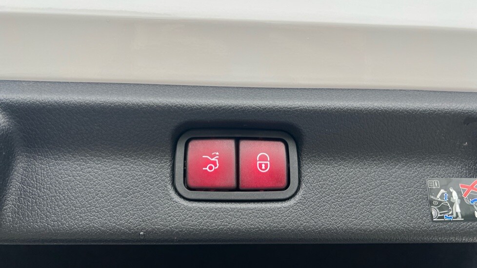 Used Mercedes-Benz EQA 2025 for sale - 75472451: Photo 28