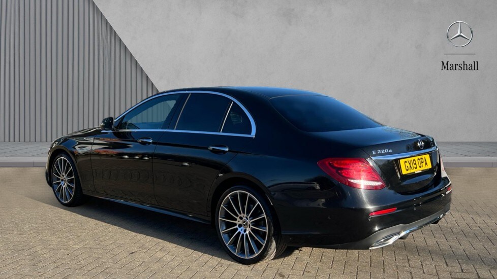 Used Mercedes-Benz E Class 2019 for sale - 76635686: Photo 2