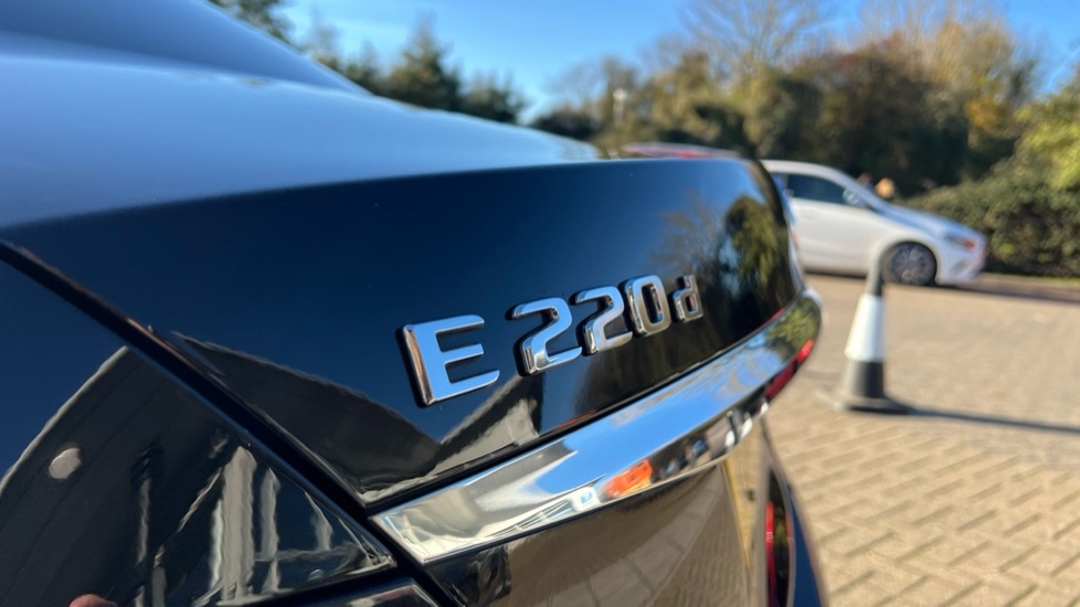 Used Mercedes-Benz E Class 2019 for sale - 76635686: Photo 22