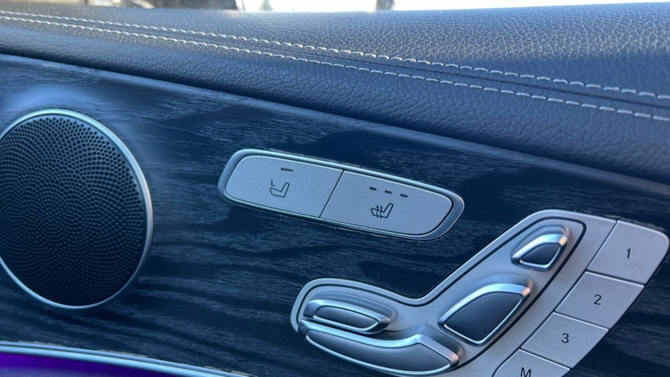 Used Mercedes-Benz E Class 2019 for sale - 76635686: Photo 35