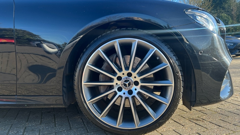 Used Mercedes-Benz E Class 2019 for sale - 76635686: Photo 5