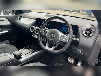 Used Mercedes-Benz EQA 2022 for sale - 75554425: Photo