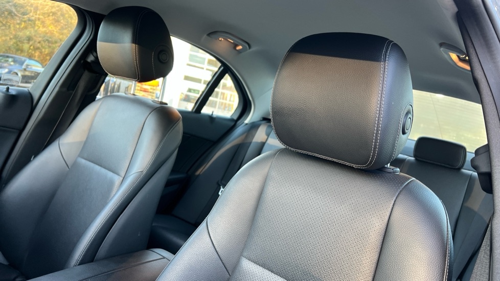 Used Mercedes-Benz C Class 2019 for sale - 76668170: Photo 14