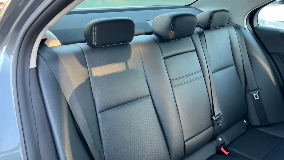 Used Mercedes-Benz C Class 2019 for sale - 76668170: Photo 15