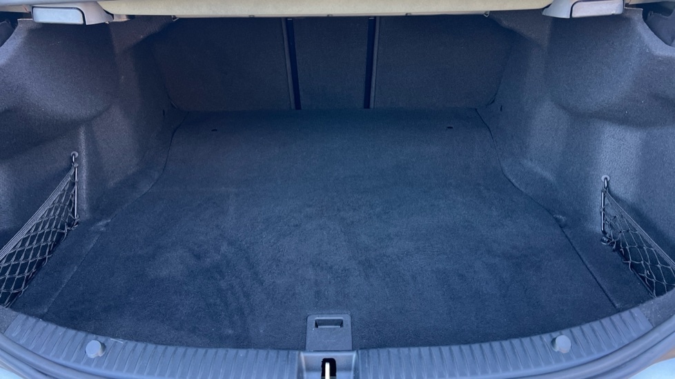 Used Mercedes-Benz C Class 2019 for sale - 76668170: Photo 17