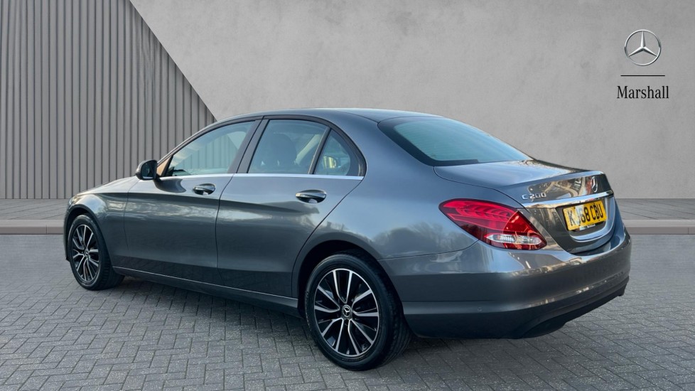 Used Mercedes-Benz C Class 2019 for sale - 76668170: Photo 2