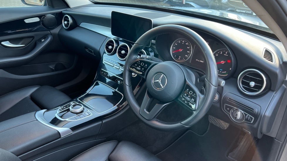 Used Mercedes-Benz C Class 2019 for sale - 76668170: Photo 3