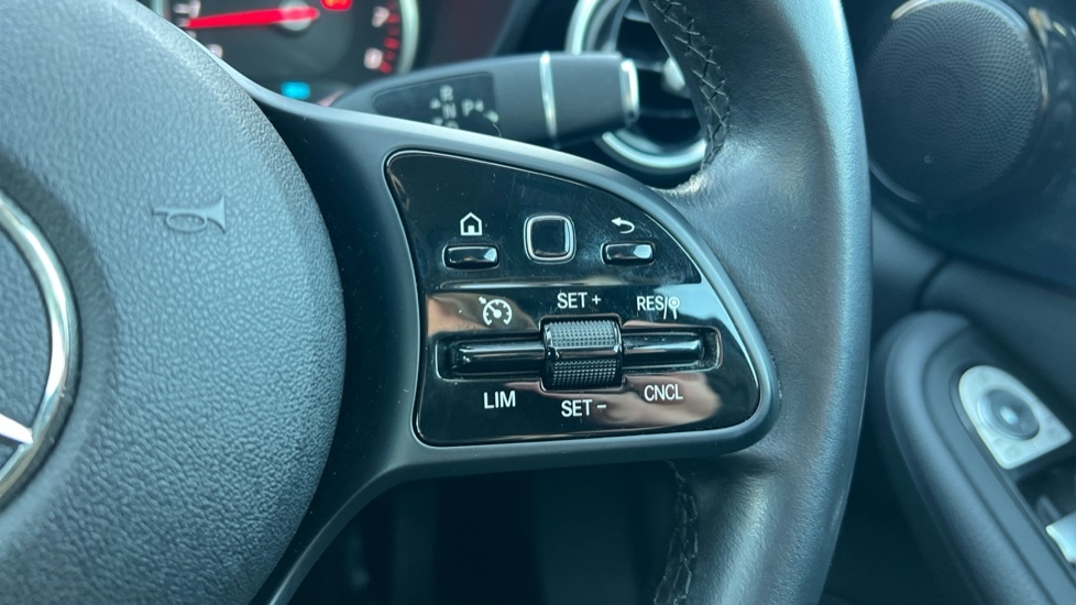 Used Mercedes-Benz C Class 2019 for sale - 76668170: Photo 33