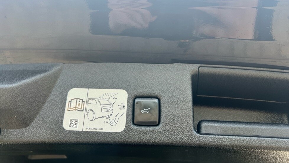 Used Ford Kuga 2021 for sale - 76248609: Photo 25