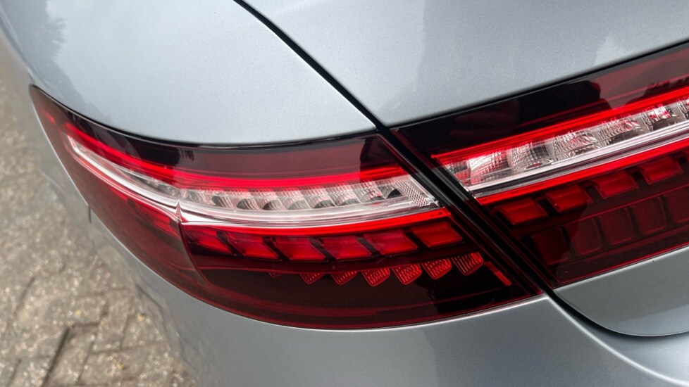 Used Mercedes-Benz E-Class 2021 for sale - 76061950: Photo 21