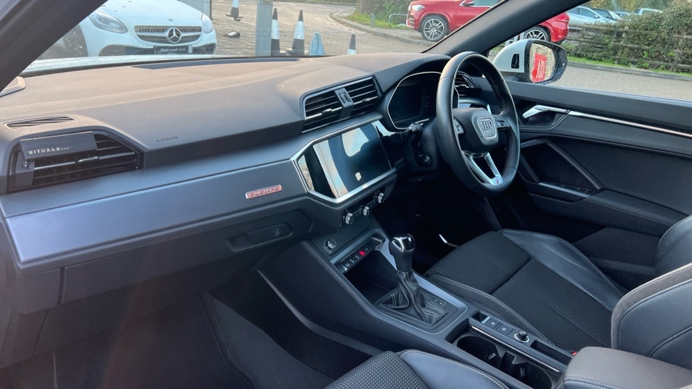 Used Audi Q3 2019 for sale - 76623626: Photo 10