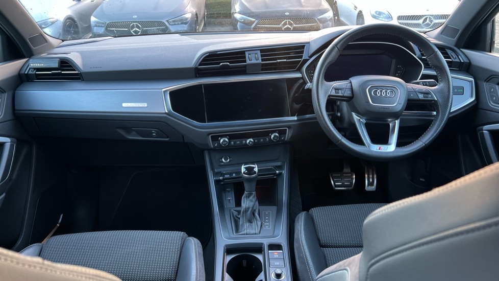 Used Audi Q3 2019 for sale - 76623626: Photo 11