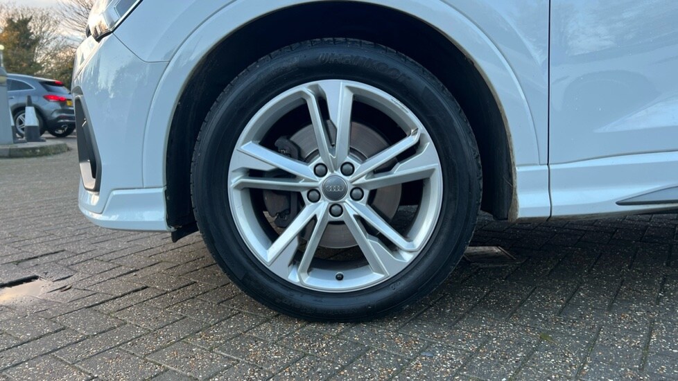 Used Audi Q3 2019 for sale - 76623626: Photo 17