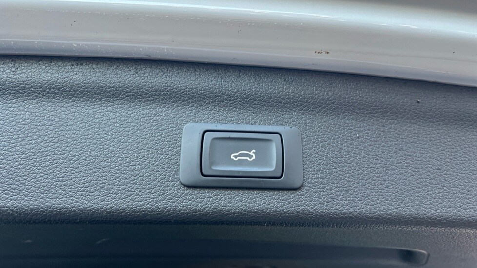 Used Audi Q3 2019 for sale - 76623626: Photo 25