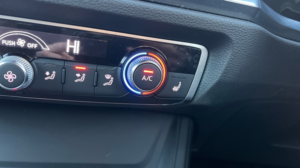 Used Audi Q3 2019 for sale - 76623626: Photo 33