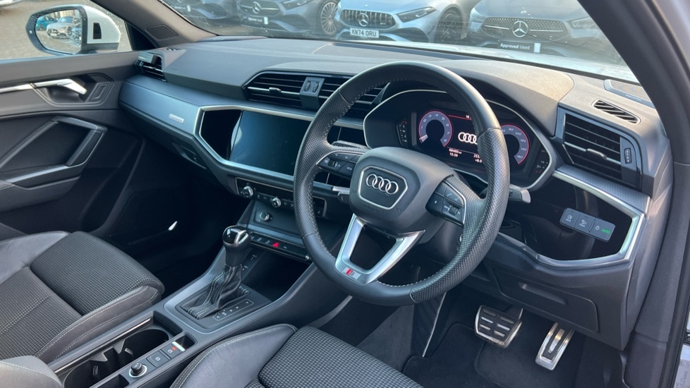 Used Audi Q3 2019 for sale - 76623626: Photo 9