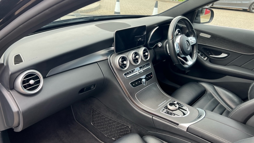 Used Mercedes-Benz C Class 2021 for sale - 76647800: Photo 11