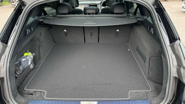 Used Mercedes-Benz E-Class 2025 for sale - 75472552: Photo 17